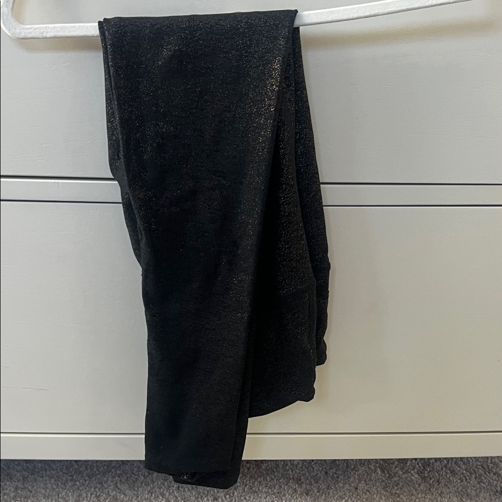 Beyond yoga black and gold metallic leggings small